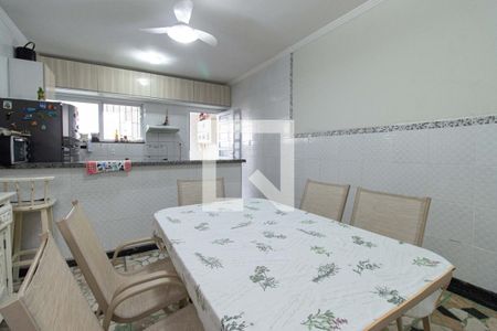 Casa à venda com 250m², 3 quartos e 1 vaga Casa à venda com 250m², 3 quartos e 1 vagaCozinha