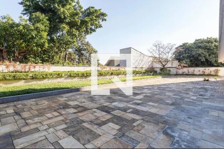 Apartamento à venda com 120m², 3 quartos e 1 vaga Apartamento à venda com 120m², 3 quartos e 1 vagaÁrea comum - Pátio