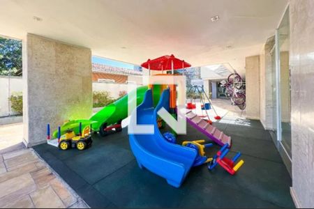 Apartamento à venda com 120m², 3 quartos e 1 vaga Apartamento à venda com 120m², 3 quartos e 1 vagaÁrea comum - Playground