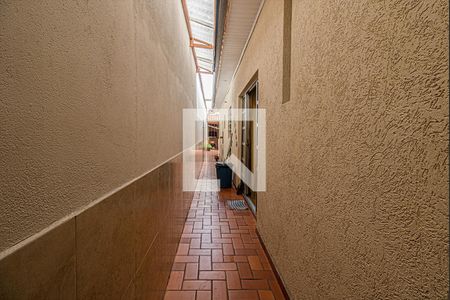 Casa à venda com 125m², 2 quartos e 2 vagas Casa à venda com 125m², 2 quartos e 2 vagascorredor lateral