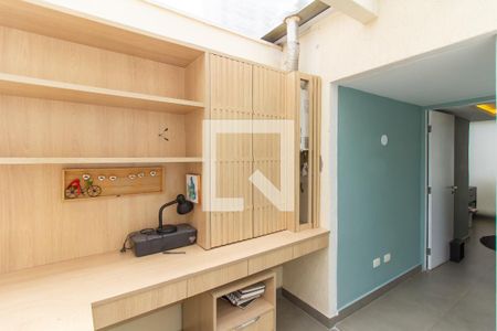 Casa de condomínio à venda com 250m², 3 quartos e 2 vagas Casa de condomínio à venda com 250m², 3 quartos e 2 vagasEscritório