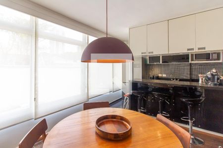 Casa de condomínio à venda com 250m², 3 quartos e 2 vagas Casa de condomínio à venda com 250m², 3 quartos e 2 vagasCozinha