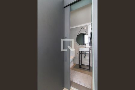 Casa de condomínio à venda com 250m², 3 quartos e 2 vagas Casa de condomínio à venda com 250m², 3 quartos e 2 vagasQuarto 2 - Suíte