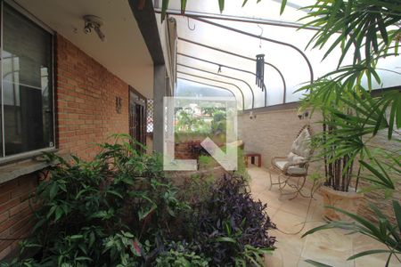 Casa à venda com 490m², 3 quartos e 2 vagasJardim de inferno