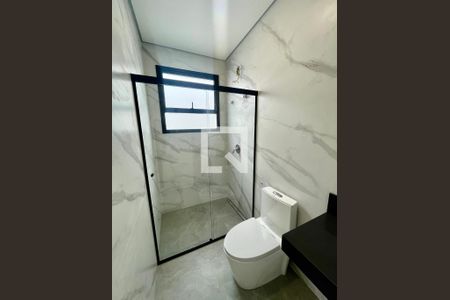 Casa de condomínio à venda com 215m², 3 quartos e 2 vagas Casa de condomínio à venda com 215m², 3 quartos e 2 vagasBanheiro da Suíte 1