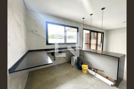 Casa de condomínio à venda com 215m², 3 quartos e 2 vagas Casa de condomínio à venda com 215m², 3 quartos e 2 vagasCozinha