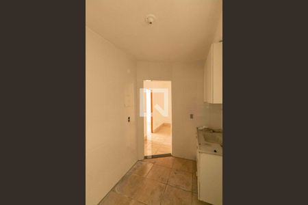 Apartamento à venda com 42m², 2 quartos e 1 vaga Apartamento à venda com 42m², 2 quartos e 1 vagaCozinha e Área de Serviço