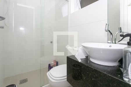 Casa à venda com 180m², 2 quartos e 2 vagasBanheiro da Suite 1