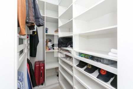 Casa à venda com 180m², 2 quartos e 2 vagasCloset