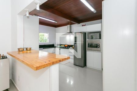 Casa à venda com 180m², 2 quartos e 2 vagasCozinha