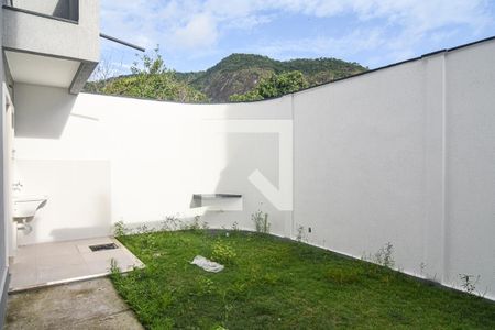 Casa à venda com 105m², 3 quartos e 1 vagaÁrea comum