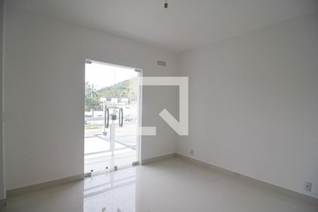 Casa à venda com 105m², 3 quartos e 1 vagaSuite