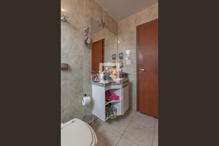 Apartamento à venda com 243m², 4 quartos e 2 vagas Apartamento à venda com 243m², 4 quartos e 2 vagasBanheiro Social