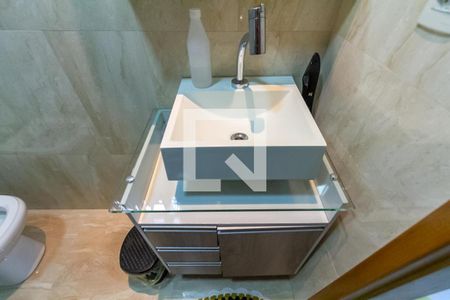 Casa à venda com 210m², 3 quartos e sem vagaBanheiro da Suíte