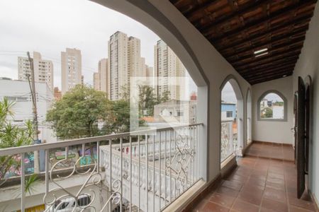 Casa à venda com 250m², 4 quartos e 3 vagas Casa à venda com 250m², 4 quartos e 3 vagasVaranda da Suíte