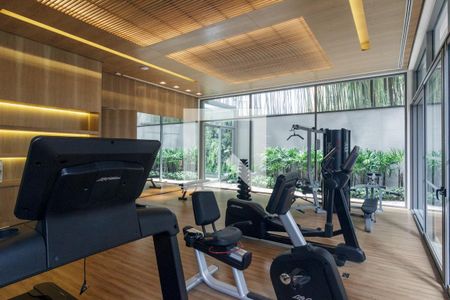 Apartamento à venda com 260m², 3 quartos e 3 vagas Apartamento à venda com 260m², 3 quartos e 3 vagasÁrea comum - Academia