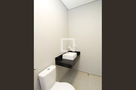 Casa à venda com 101m², 3 quartos e 1 vagaBanheiro da Suíte 1