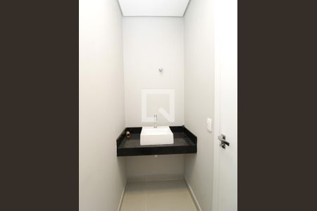 Casa à venda com 101m², 3 quartos e 1 vagaLavabo