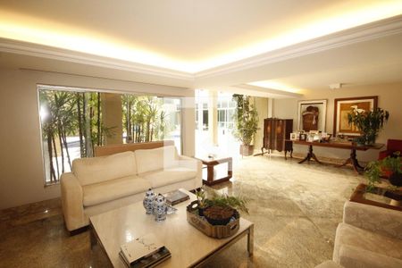 Casa à venda com 900m², 4 quartos e 8 vagassala 2