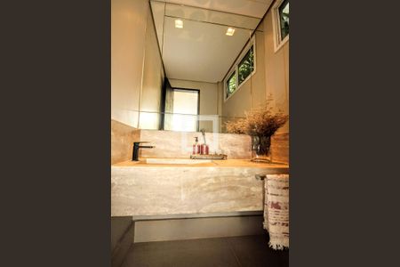 Casa à venda com 900m², 4 quartos e 8 vagaslavabo