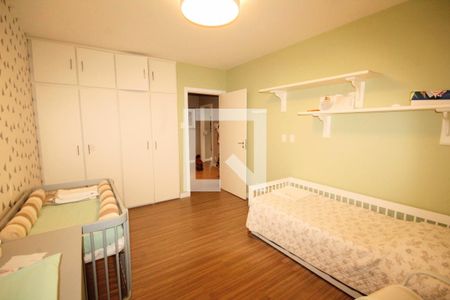 Casa à venda com 900m², 4 quartos e 8 vagasquarto 1