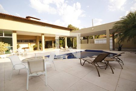 Casa à venda com 900m², 4 quartos e 8 vagasÁrea comum - Piscina