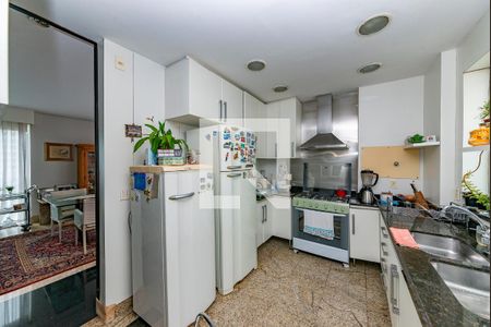 Apartamento à venda com 176m², 3 quartos e 3 vagas Apartamento à venda com 176m², 3 quartos e 3 vagasCozinha