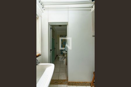 Apartamento à venda com 176m², 3 quartos e 3 vagas Apartamento à venda com 176m², 3 quartos e 3 vagasÁrea de Serviço