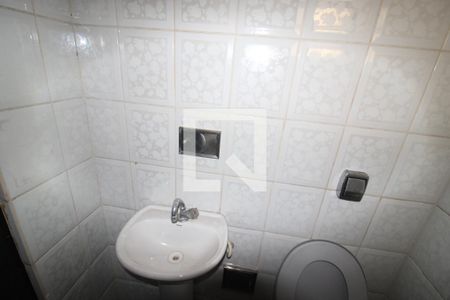 Casa à venda com 220m², 3 quartos e 2 vagasBanheiro 1