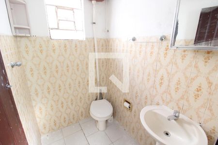 Casa à venda com 220m², 3 quartos e 2 vagasBanheiro 3