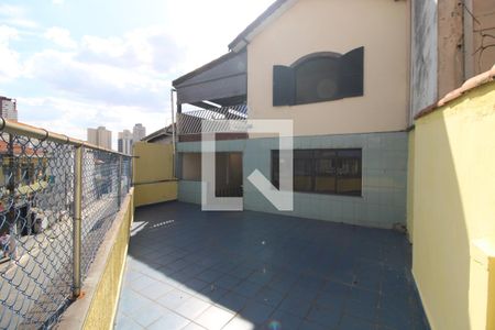 Casa à venda com 220m², 3 quartos e 2 vagasQuintal