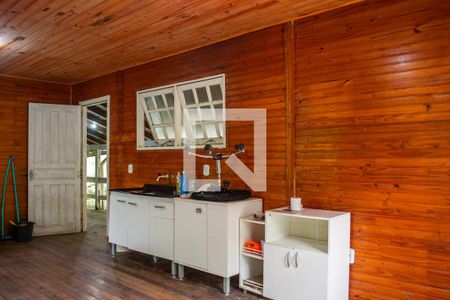 Casa à venda com 80m², 2 quartos e 2 vagas Casa à venda com 80m², 2 quartos e 2 vagasCozinha