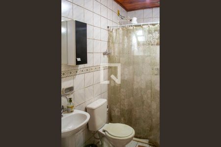 Casa à venda com 80m², 2 quartos e 2 vagas Casa à venda com 80m², 2 quartos e 2 vagasBanheiro