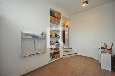 Casa à venda com 400m², 4 quartos e 3 vagas Casa à venda com 400m², 4 quartos e 3 vagasGaragem 2