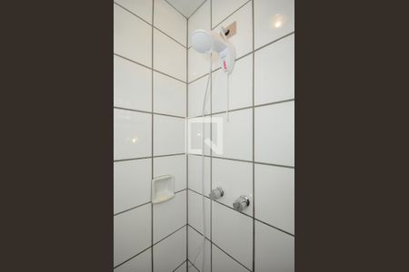 Casa à venda com 400m², 4 quartos e 3 vagas Casa à venda com 400m², 4 quartos e 3 vagasChuveiro do Banheiro da Suíte 4