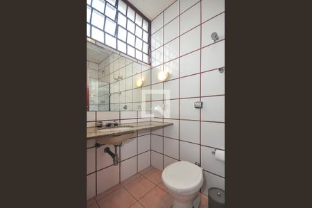 Casa à venda com 400m², 4 quartos e 3 vagas Casa à venda com 400m², 4 quartos e 3 vagasBanheiro Suíte 1