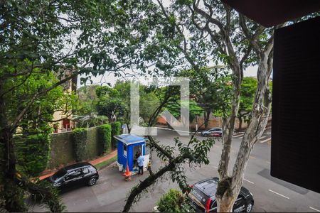 Casa à venda com 400m², 4 quartos e 3 vagas Casa à venda com 400m², 4 quartos e 3 vagasVista da Suíte 4