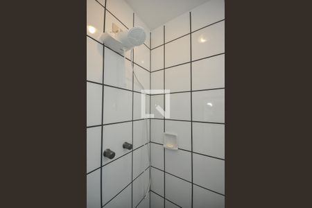 Casa à venda com 400m², 4 quartos e 3 vagas Casa à venda com 400m², 4 quartos e 3 vagasChuveiro do Banheiro da Suíte 2