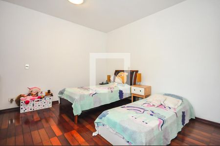 Casa à venda com 400m², 4 quartos e 3 vagas Casa à venda com 400m², 4 quartos e 3 vagasSuíte 4