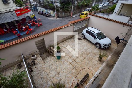 Casa à venda com 353m², 5 quartos e 6 vagas Casa à venda com 353m², 5 quartos e 6 vagasVista da Frente
