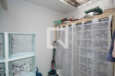 Casa à venda com 160m², 3 quartos e 2 vagas Casa à venda com 160m², 3 quartos e 2 vagasÁrea de Serviço