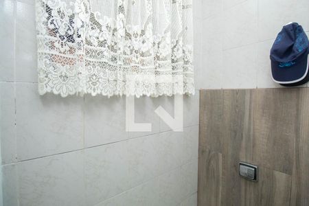 Casa à venda com 160m², 3 quartos e 2 vagas Casa à venda com 160m², 3 quartos e 2 vagasBanheiro 2