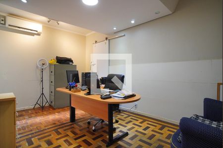 Casa para alugar com 309m², 4 quartos e 4 vagasQuarto 