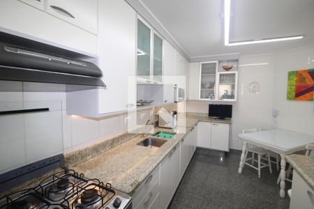 Apartamento à venda com 127m², 3 quartos e 3 vagasCozinha