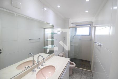 Apartamento à venda com 127m², 3 quartos e 3 vagasBanheiro 1