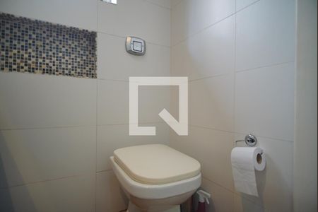 Casa à venda com 260m², 3 quartos e 2 vagasBanheiro da Suíte