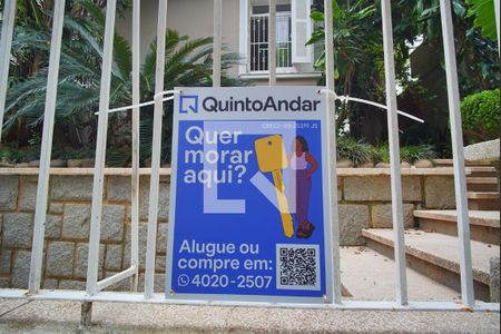 Casa à venda com 260m², 3 quartos e 2 vagasPlaca