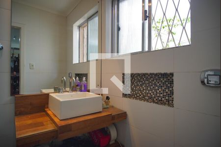 Casa à venda com 260m², 3 quartos e 2 vagasBanheiro da Suíte