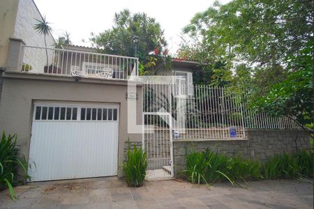 Casa à venda com 260m², 3 quartos e 2 vagasFachada e Garagem - Duas Vagas
