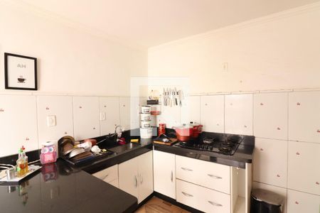 Casa à venda com 220m², 2 quartos e 2 vagasCozinha